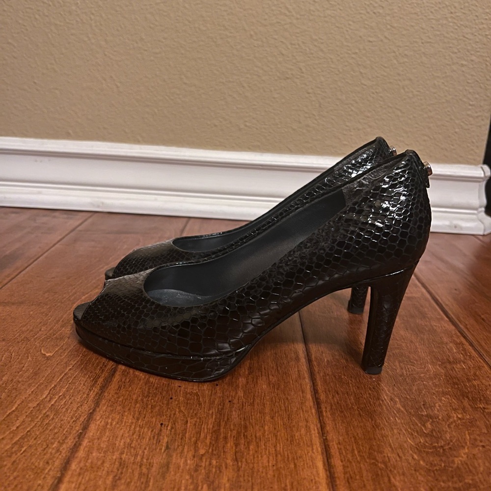 Stuart Weitzman Heels - Picture 5 of 8